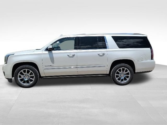 Used 2015 GMC Yukon XL Denali w/ Premium Package AWD/4WD image 25