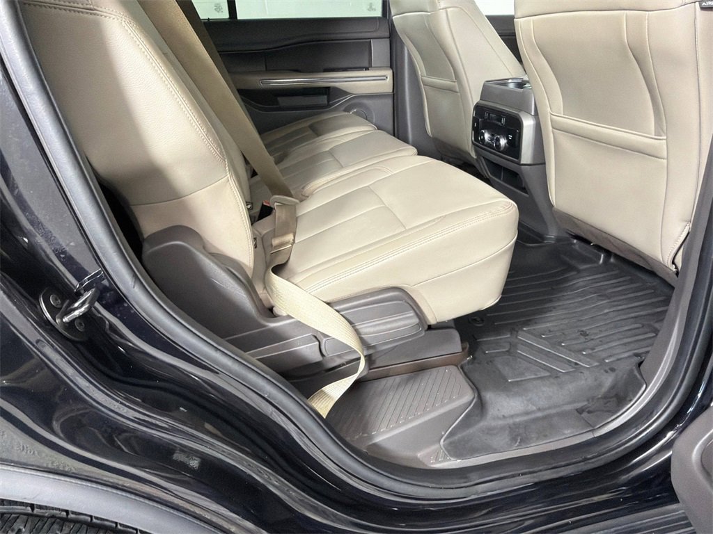 Used 2020 Ford Expedition XLT w/ Equipment Group 202A image 16