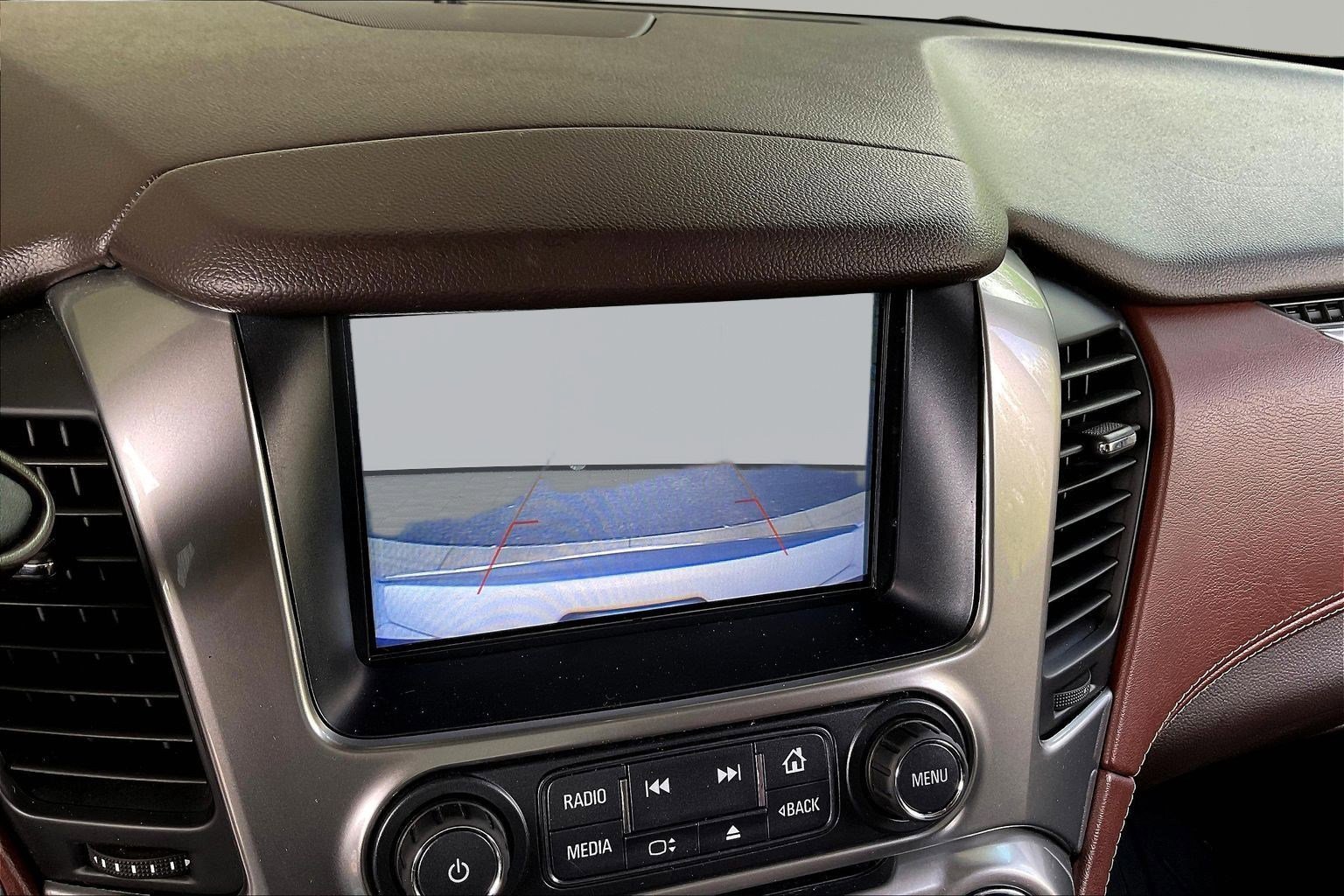 Used 2018 Chevrolet Tahoe Premier AWD/4WD image 14