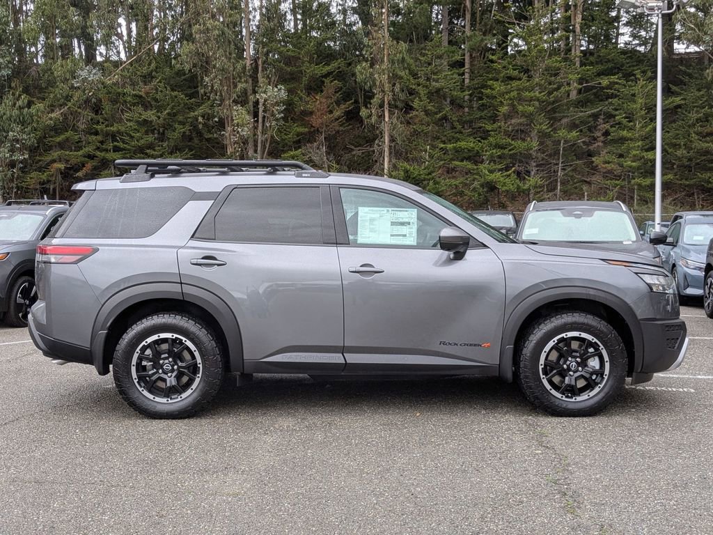 New 2025 Nissan Pathfinder Rock Creek image 4