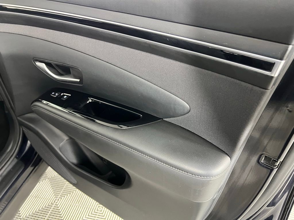 Used 2022 Hyundai Tucson Limited w/ Cargo Package image 36