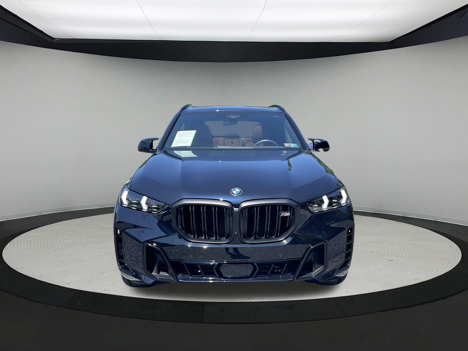 Certified 2026 BMW X5 M60i AWD/4WD image 2