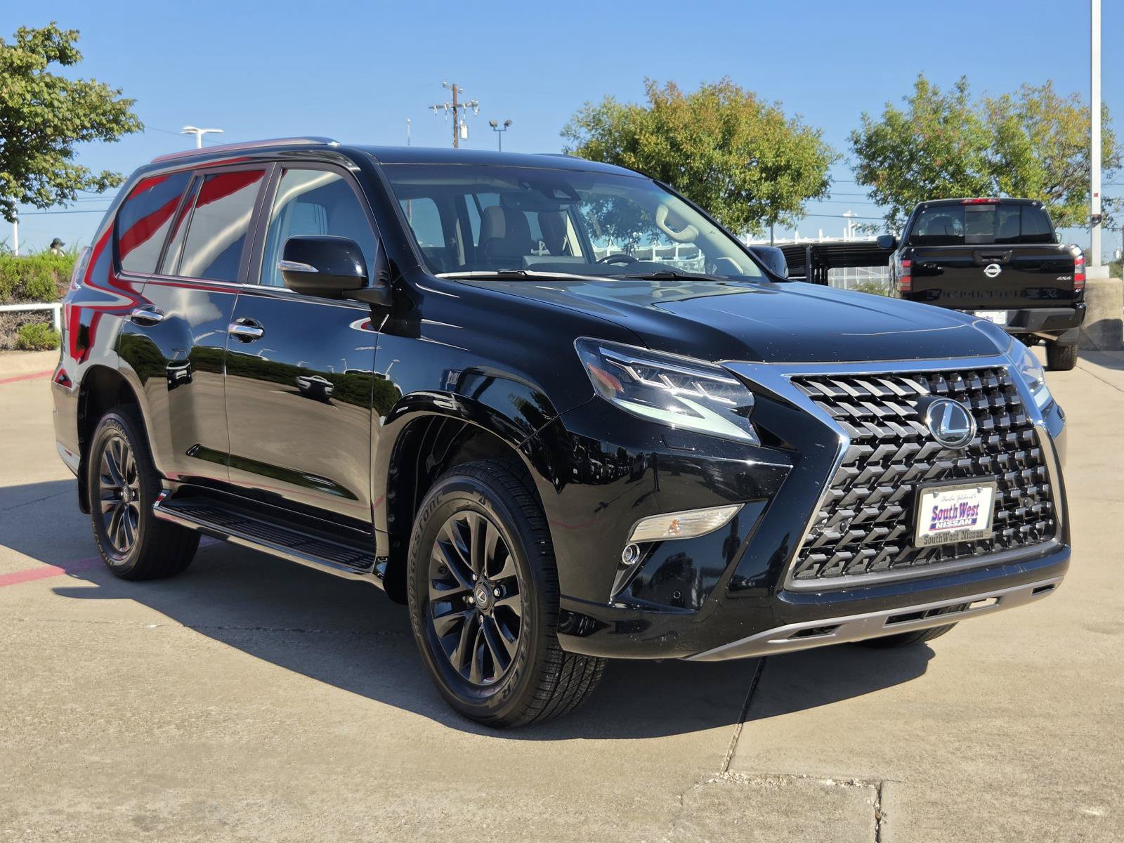 Used 2022 Lexus GX 460 Premium AWD/4WD image 3