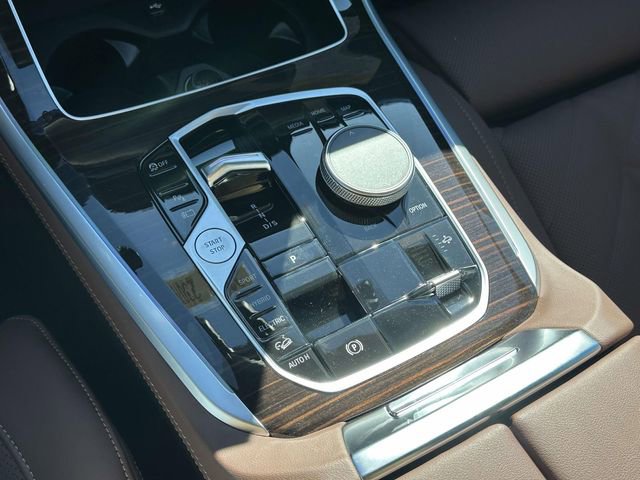 New 2026 BMW X5 xDrive50e w/ M Sport Package AWD/4WD image 17