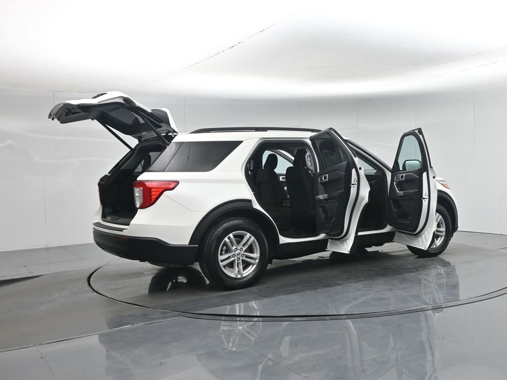Certified 2022 Ford Explorer XLT image 6