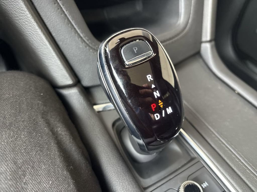 Certified 2023 Cadillac XT5 Premium Luxury AWD/4WD image 16
