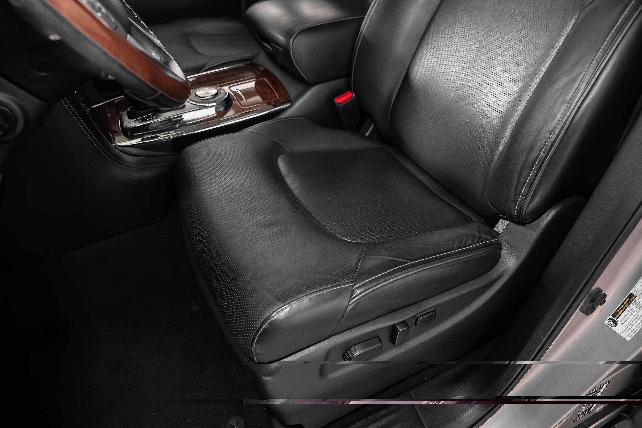 Used 2019 INFINITI QX80 Luxe w/ Proassist Package RWD image 36