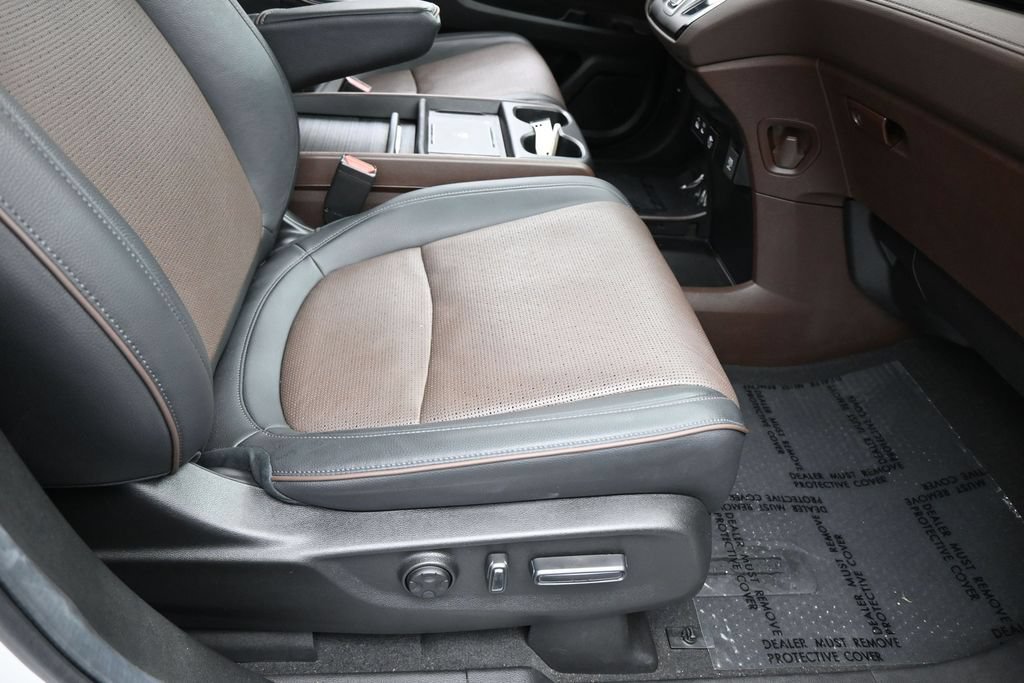 Used 2025 Honda Odyssey Elite image 51