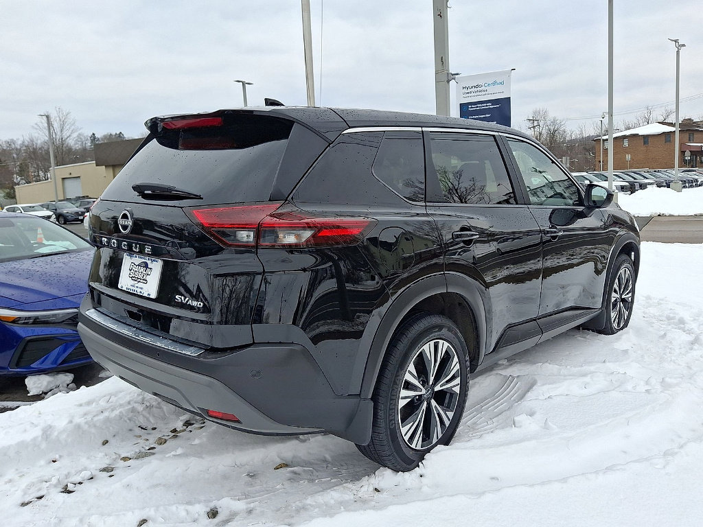 Used 2023 Nissan Rogue SV image 17
