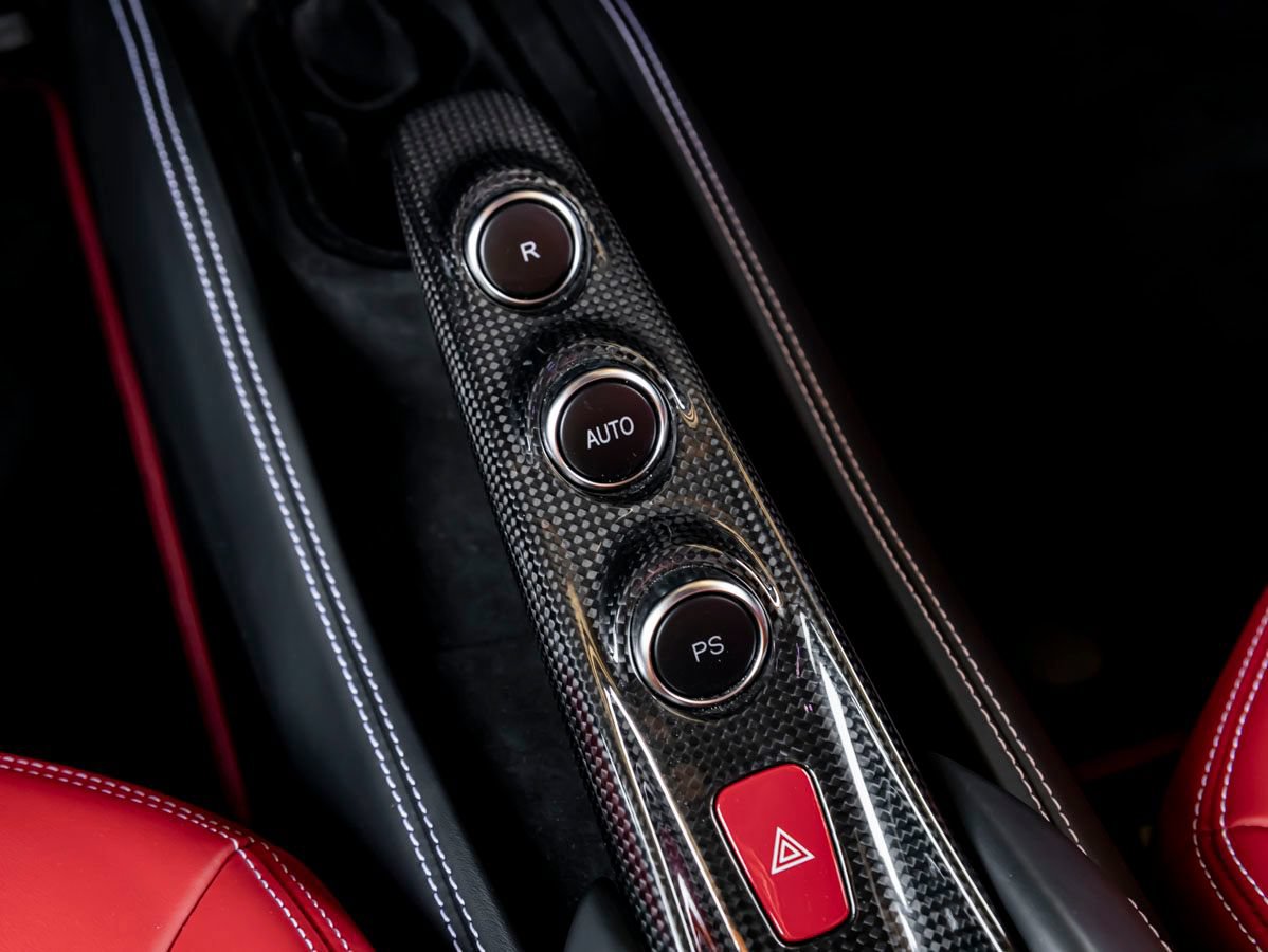Used 2022 Ferrari F8 Tributo RWD image 26