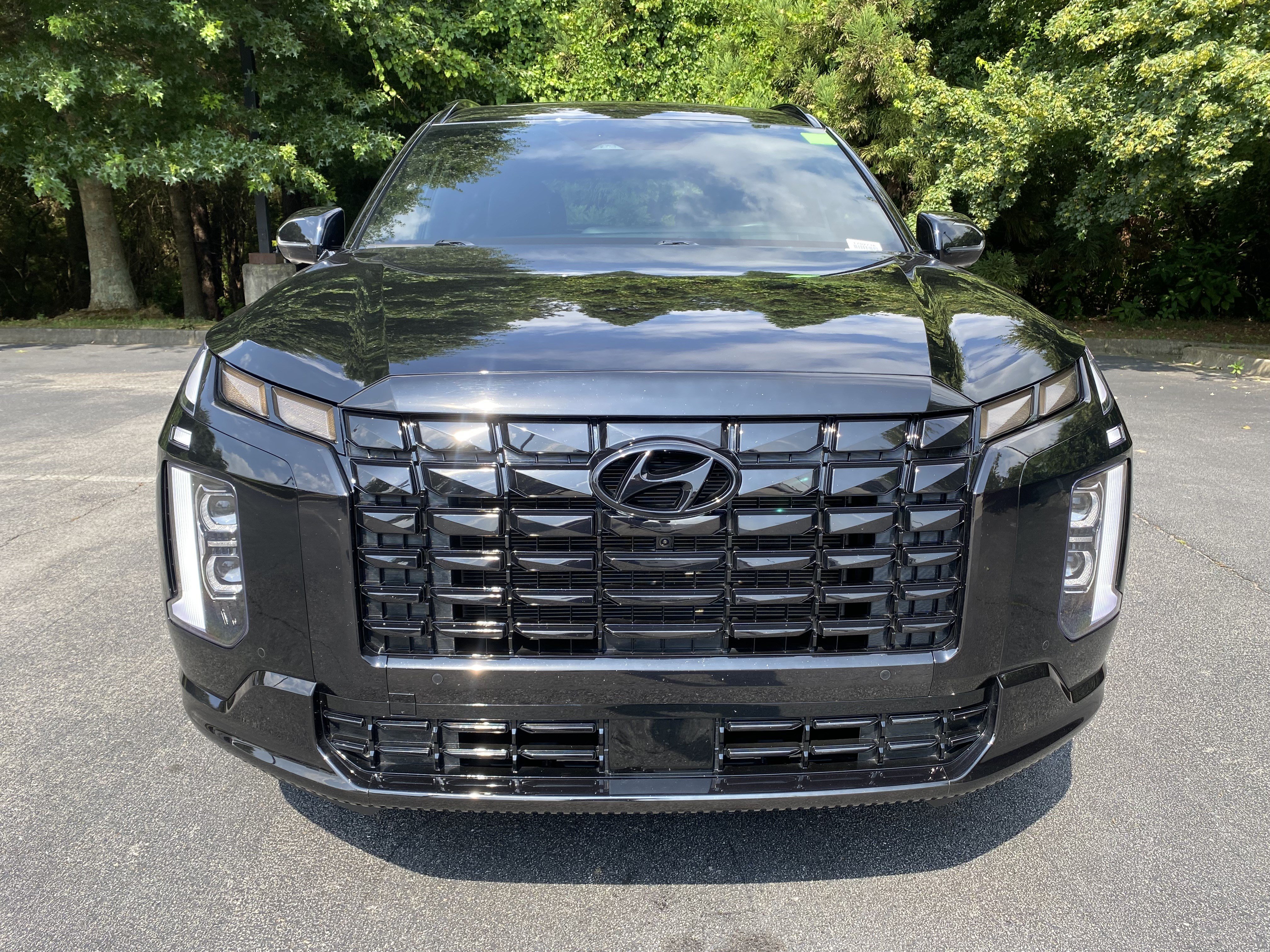 Used 2024 Hyundai Palisade Calligraphy AWD/4WD image 3
