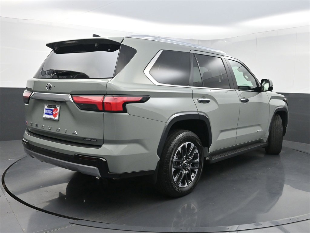 Used 2025 Toyota Sequoia Limited image 29