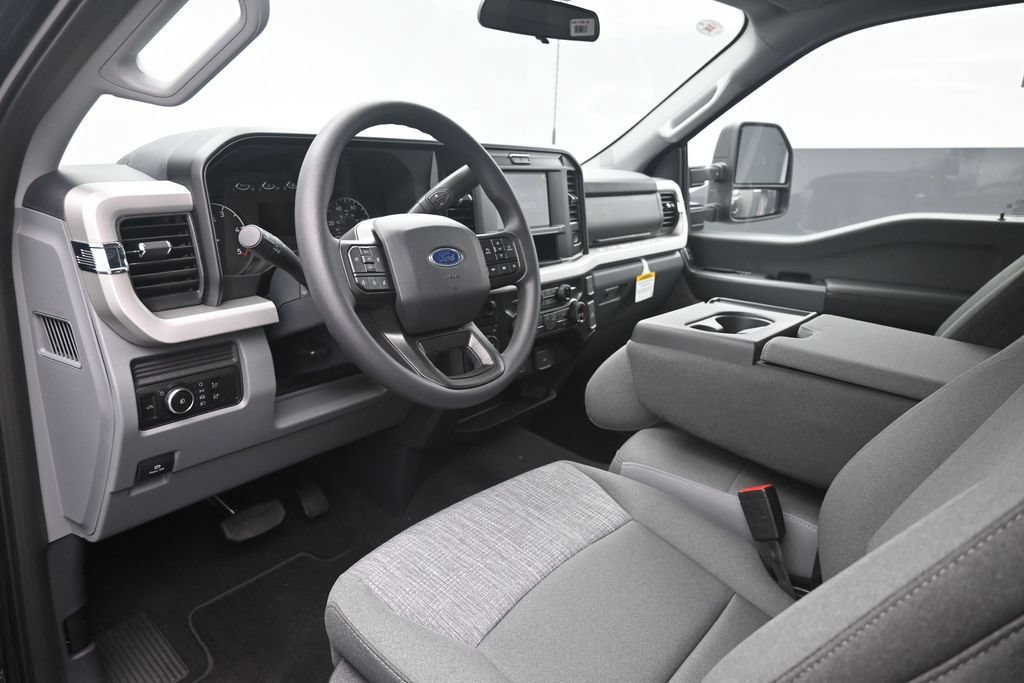 New 2026 Ford F250 XLT w/ FX4 Off-Road Package AWD/4WD image 19