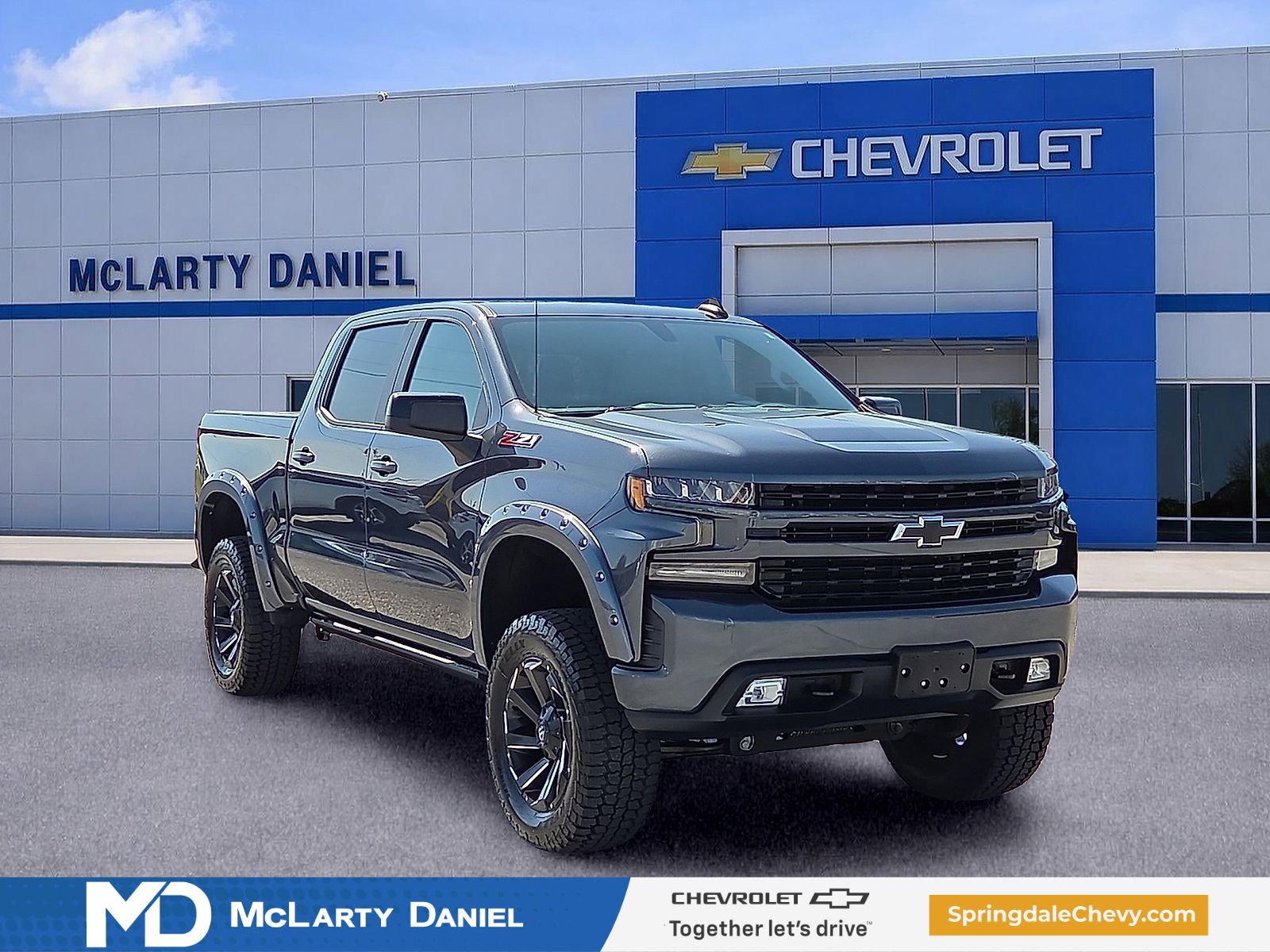 Used 2019 Chevrolet Silverado 1500 RST image 1