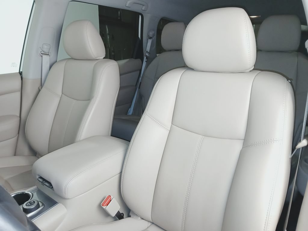 Used 2019 Nissan Pathfinder SL AWD/4WD image 11