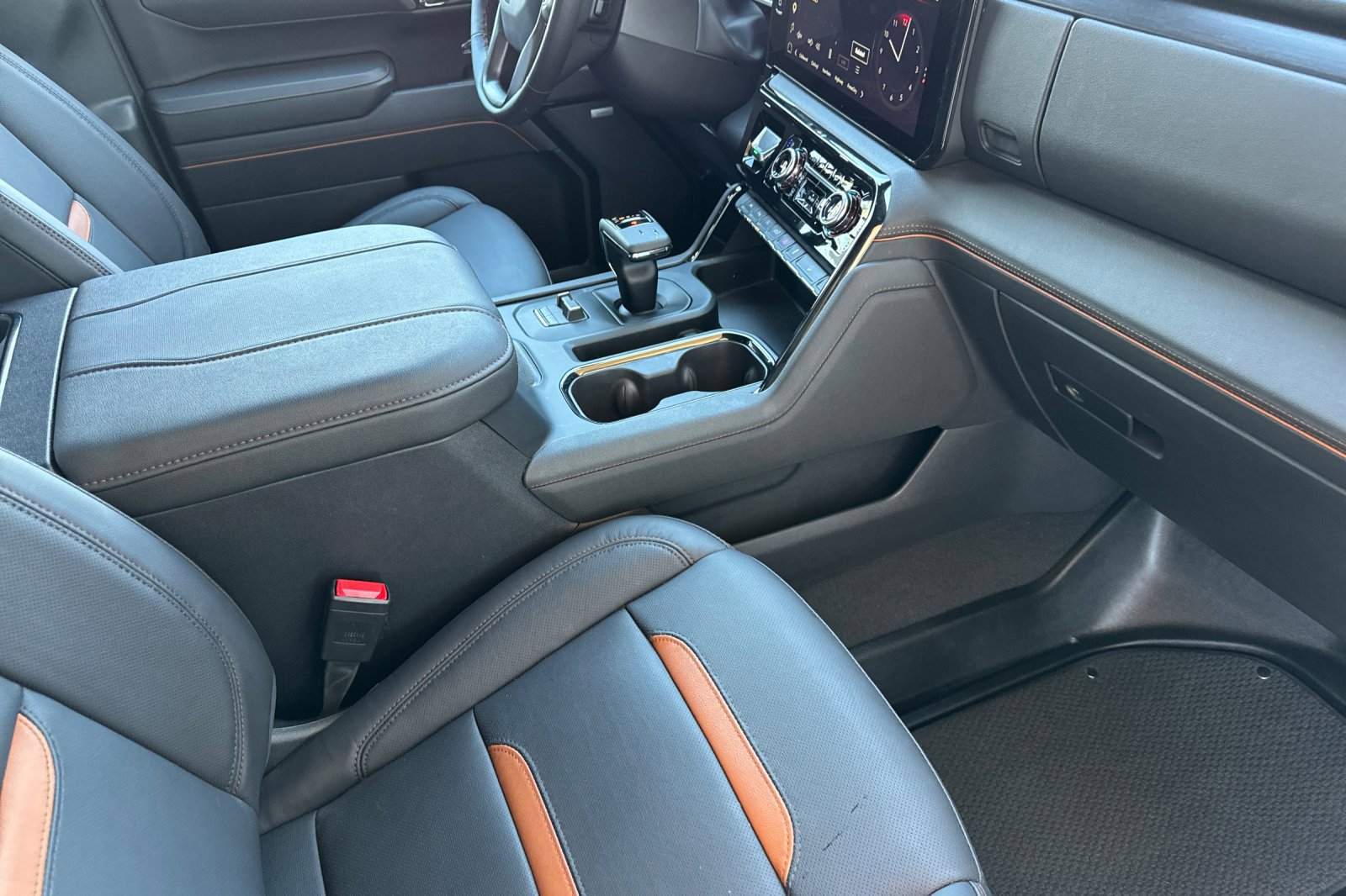 Certified 2026 GMC Sierra 1500 AT4 w/ AT4 Premium Package AWD/4WD image 16