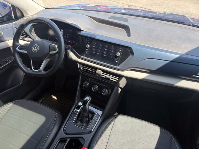 Used 2023 Volkswagen Taos SE w/ Panoramic Sunroof Package FWD image 23