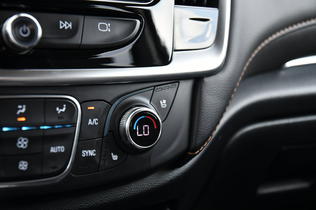Used 2019 Chevrolet Traverse Premier AWD/4WD image 19