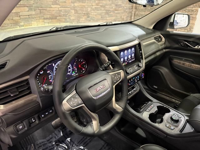 Used 2023 GMC Acadia Denali w/ Denali Ultimate Package AWD/4WD image 26