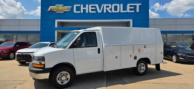 New 2025 Chevrolet Express 3500 w/ Power Convenience Package