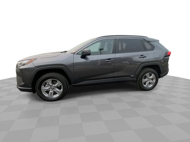 Used 2025 Toyota RAV4 LE AWD/4WD image 7
