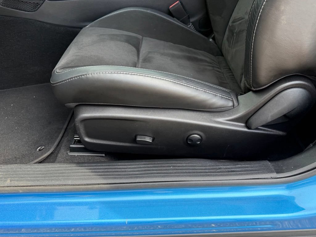 Used 2023 Dodge Challenger R/T Scat Pack w/ Plus Package RWD image 19