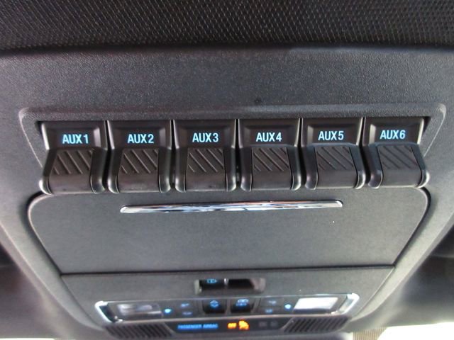 Certified 2023 Ford F150 Raptor w/ Raptor Carbon Fiber Package AWD/4WD image 20