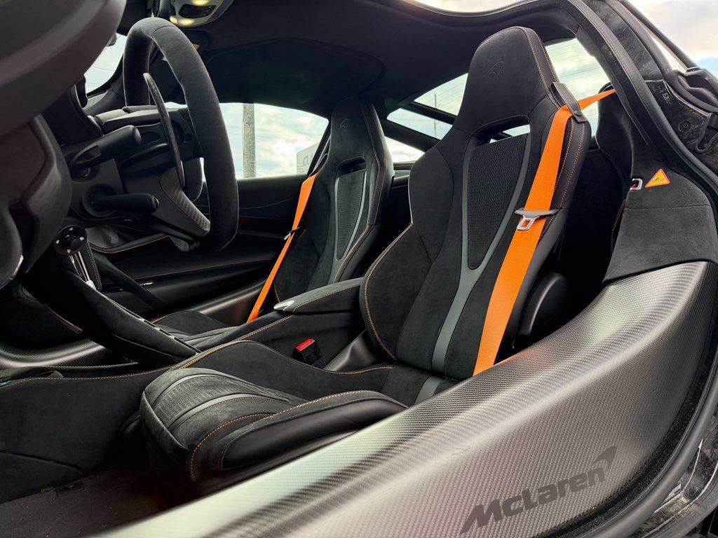 New 2025 McLaren 750S image 7