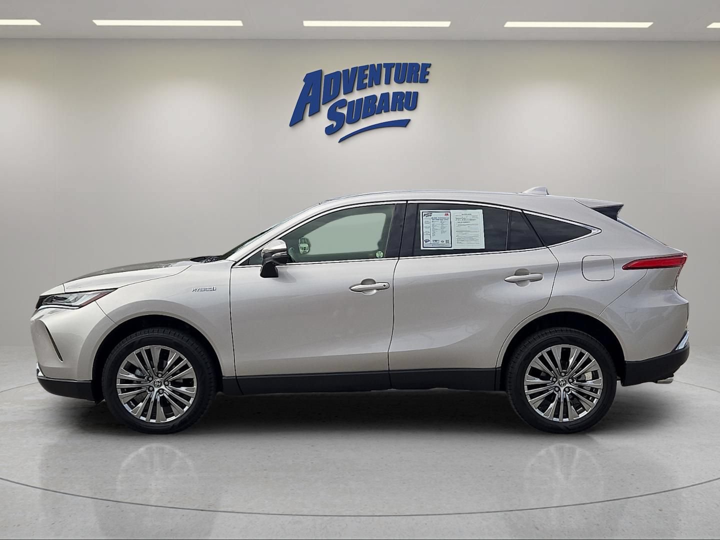 Used 2021 Toyota Venza Limited w/ Advanced Technology Package AWD/4WD image 4