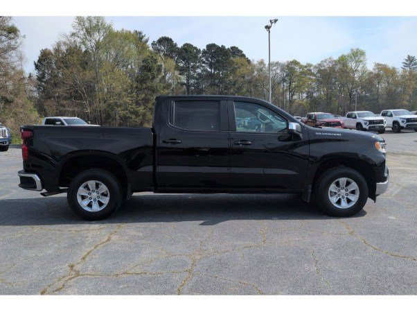 Used 2025 Chevrolet Silverado 1500 LT RWD image 9