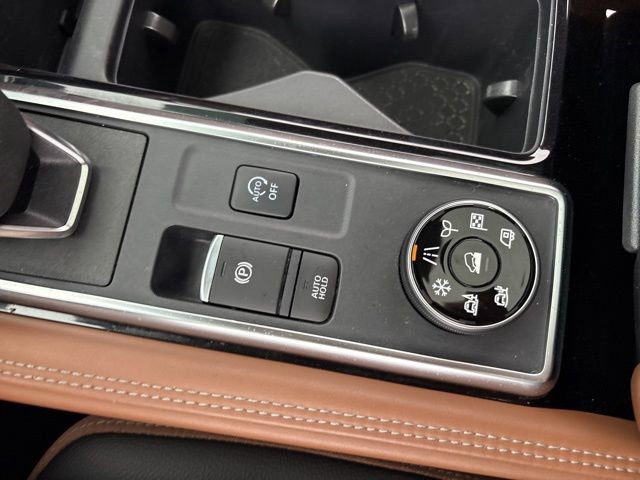 Used 2023 Nissan Pathfinder Platinum w/ Cargo Package image 35