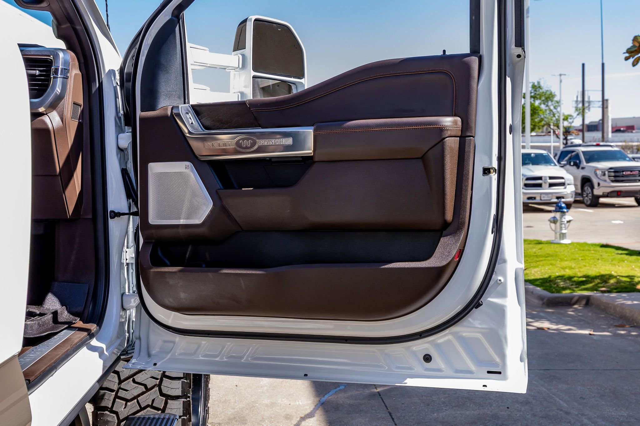 Used 2026 Ford F250 King Ranch w/ Tremor Off-Road Package image 36