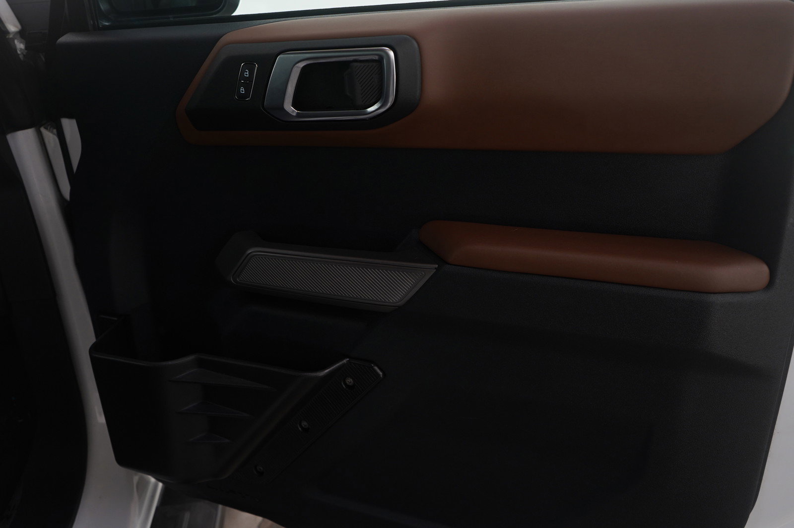 Used 2022 Ford Bronco Outer Banks image 11