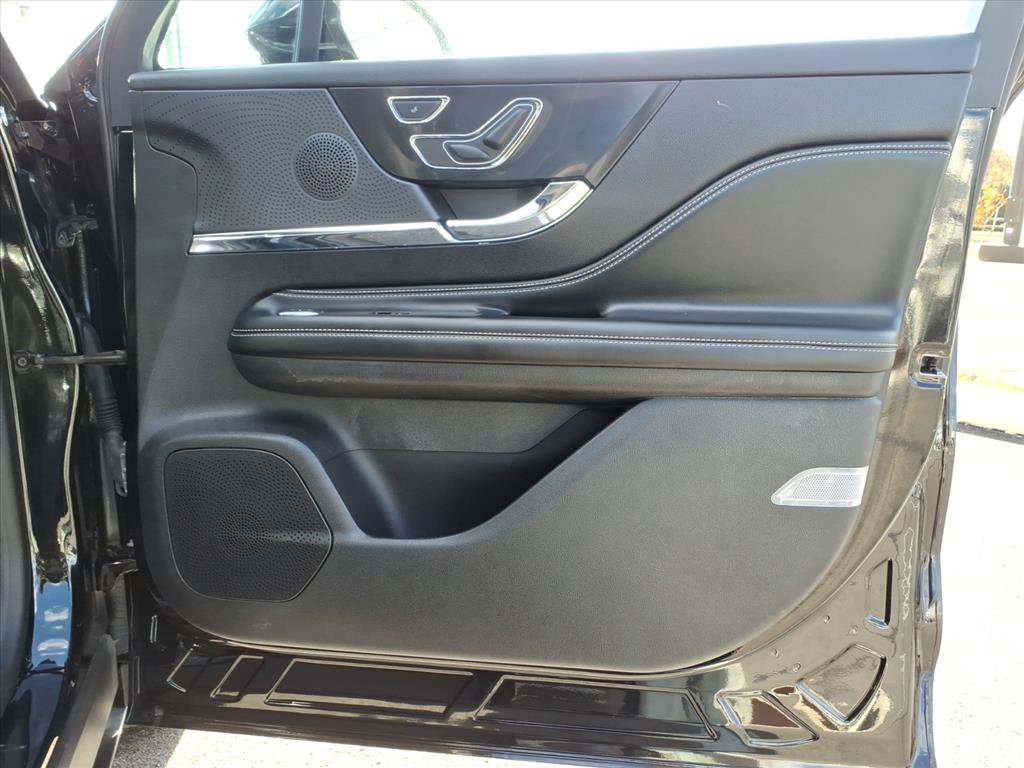 Certified 2023 Lincoln Corsair AWD w/ Equipment Group 101A image 40