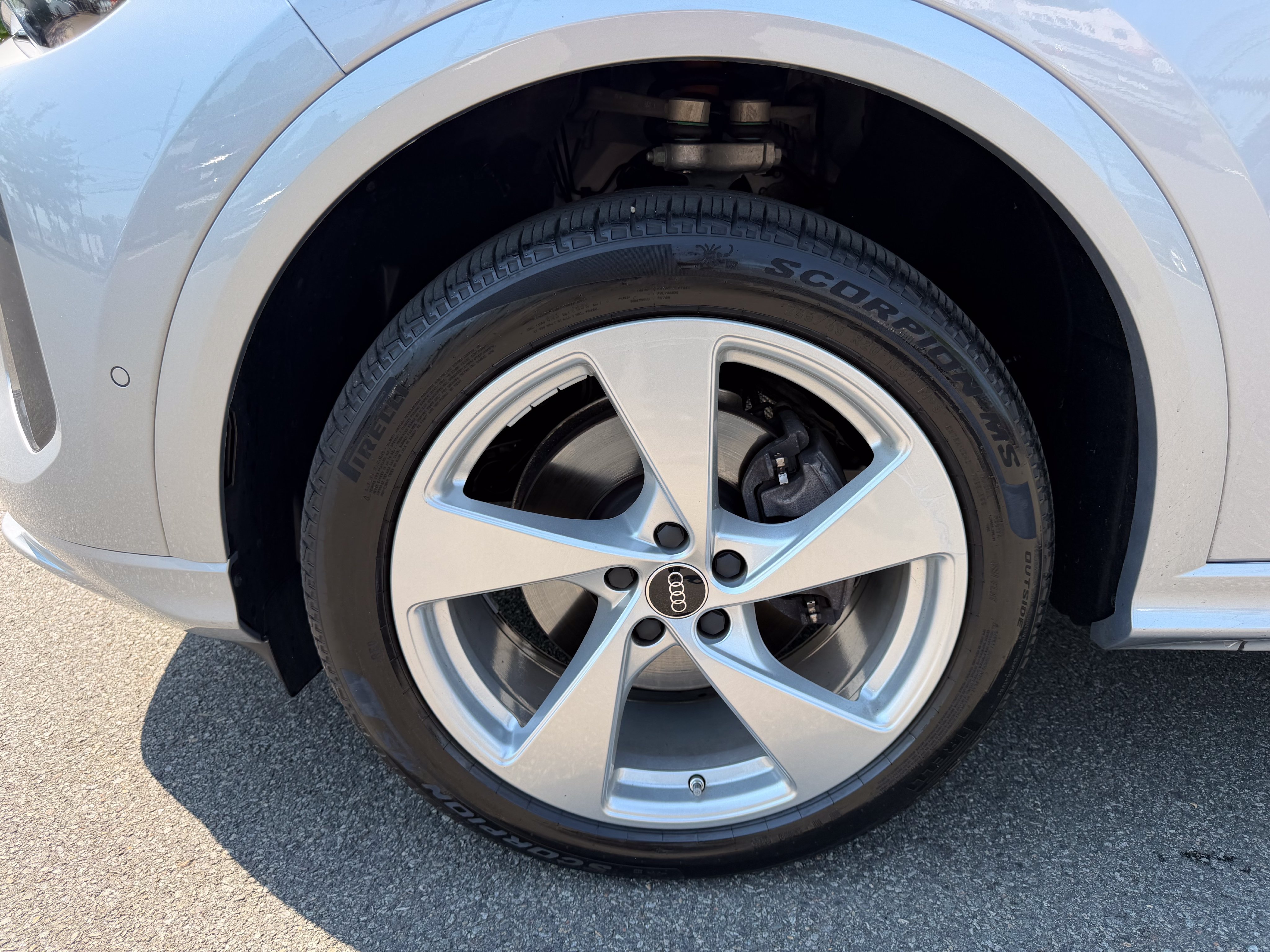 Used 2025 Audi Q5 Premium w/ Premium Plus AWD/4WD image 10