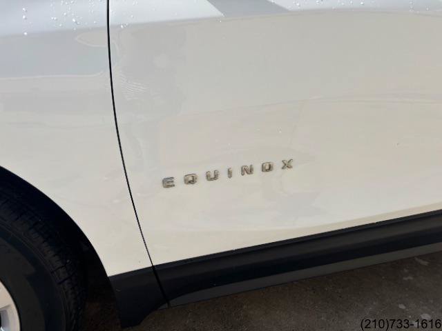 Used 2021 Chevrolet Equinox LS FWD image 12