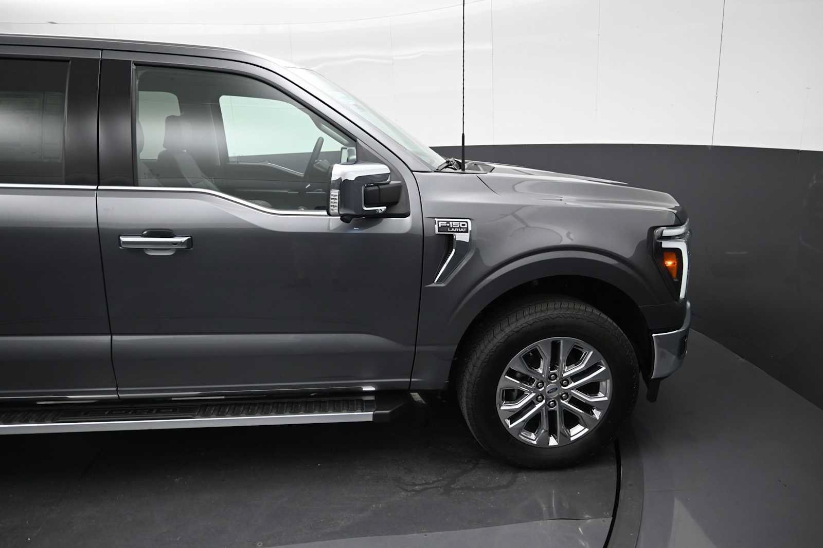 New 2026 Ford F150 Lariat w/ Equipment Group 501A Mid AWD/4WD image 12