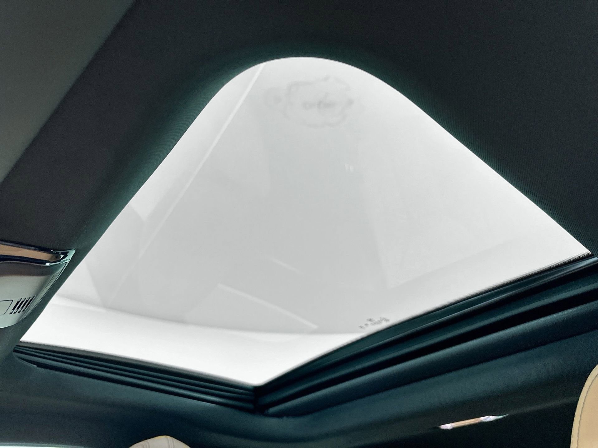 Used 2025 BMW i4 xDrive40i w/ Parking Assistance Package image 15