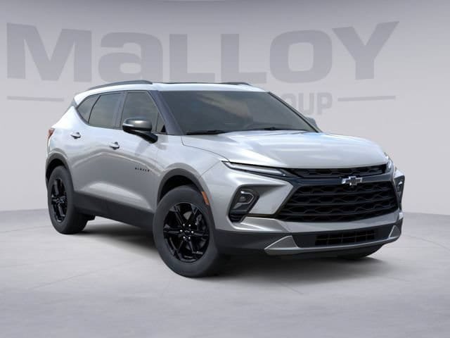 New 2026 Chevrolet Blazer LT w/ Midnight/Sport Edition AWD/4WD image 2