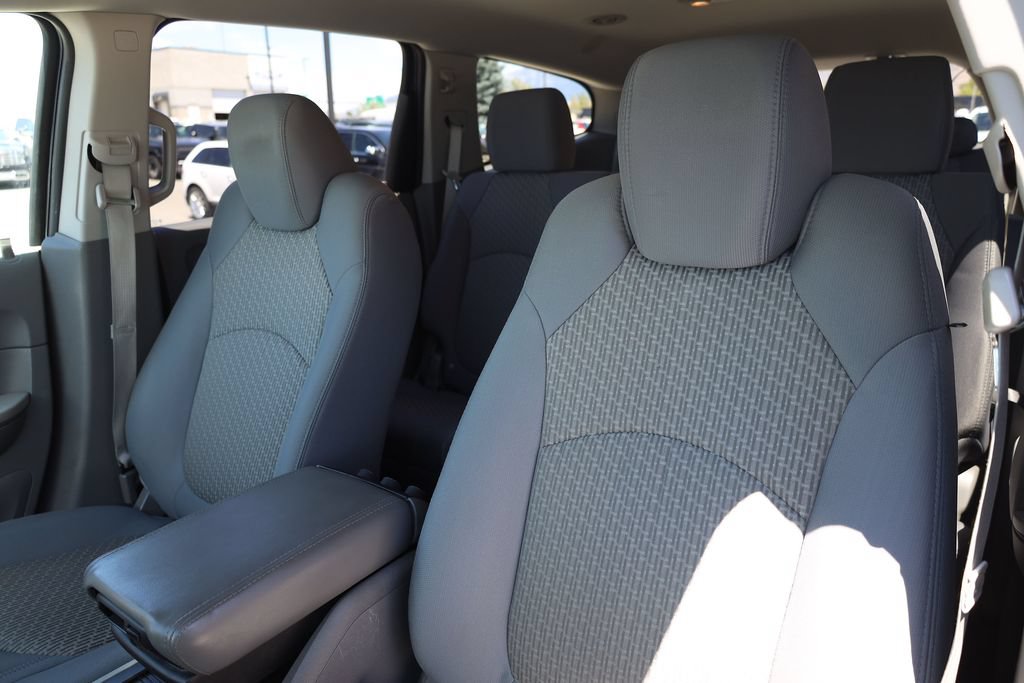 Used 2011 Chevrolet Traverse LS AWD/4WD image 16