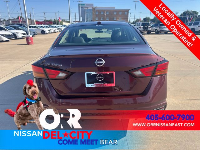 Used 2025 Nissan Altima 2.5 SV FWD image 4