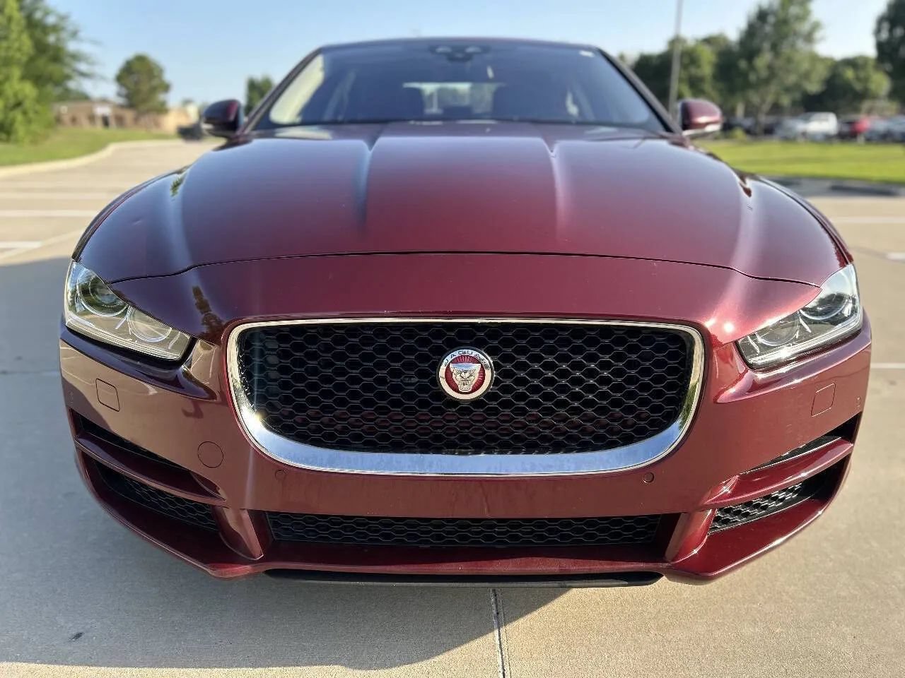 Used 2017 Jaguar XE Premium RWD image 3