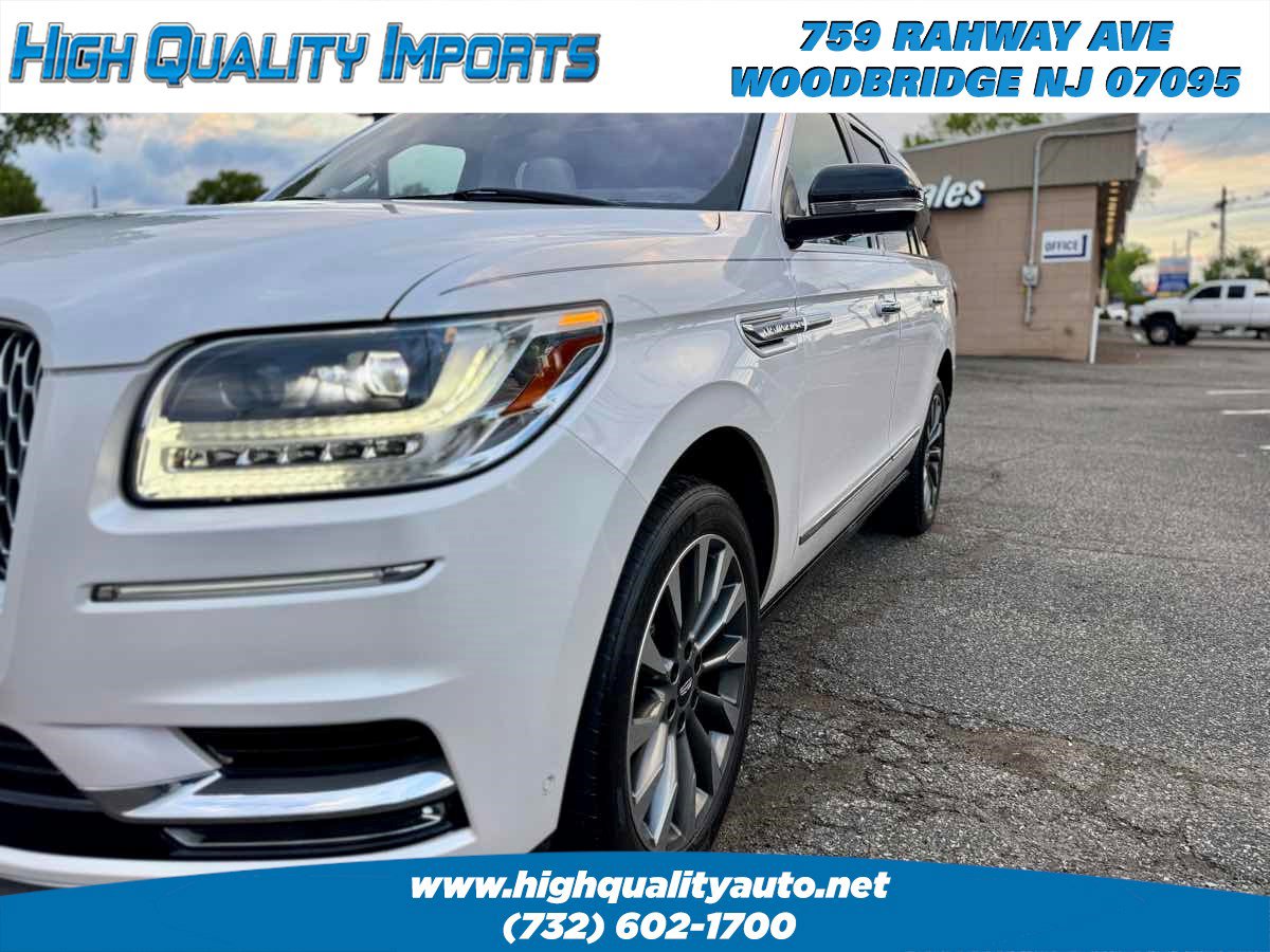 Used 2018 Lincoln Navigator Select w/ Technology Package AWD/4WD image 9