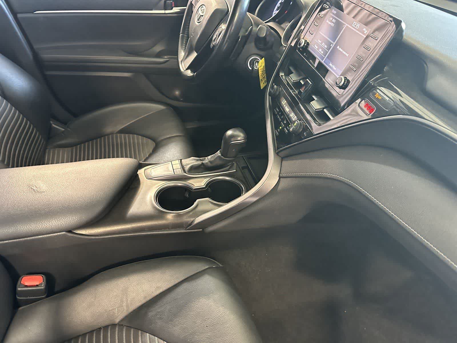 Used 2023 Toyota Camry SE FWD image 17