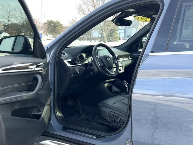 Used 2021 BMW X1 xDrive28i w/ Premium Package image 17
