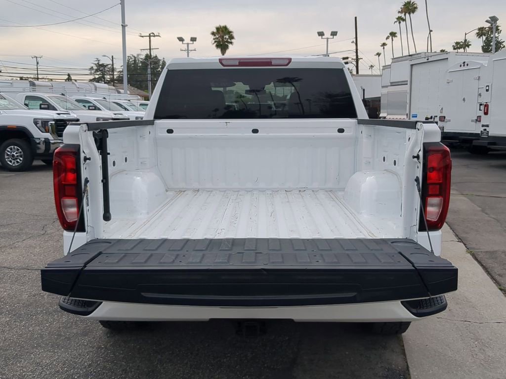 Used 2022 GMC Sierra 1500 Elevation image 27