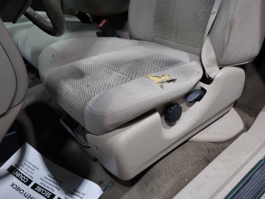 Used 2003 Ford F150 XLT image 14