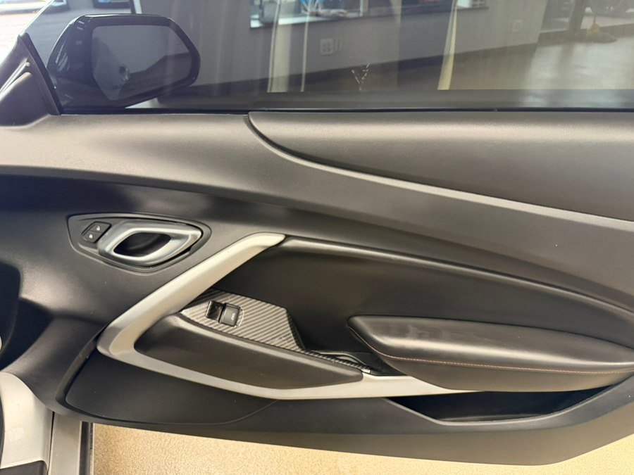 Used 2018 Chevrolet Camaro SS image 30