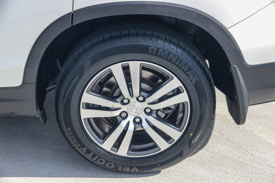 Used 2017 Honda Pilot EX-L image 11