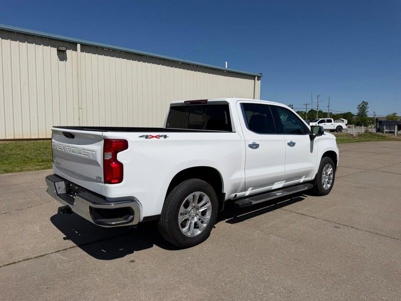 Used 2025 Chevrolet Silverado 1500 LTZ w/ LTZ Premium Package AWD/4WD image 3